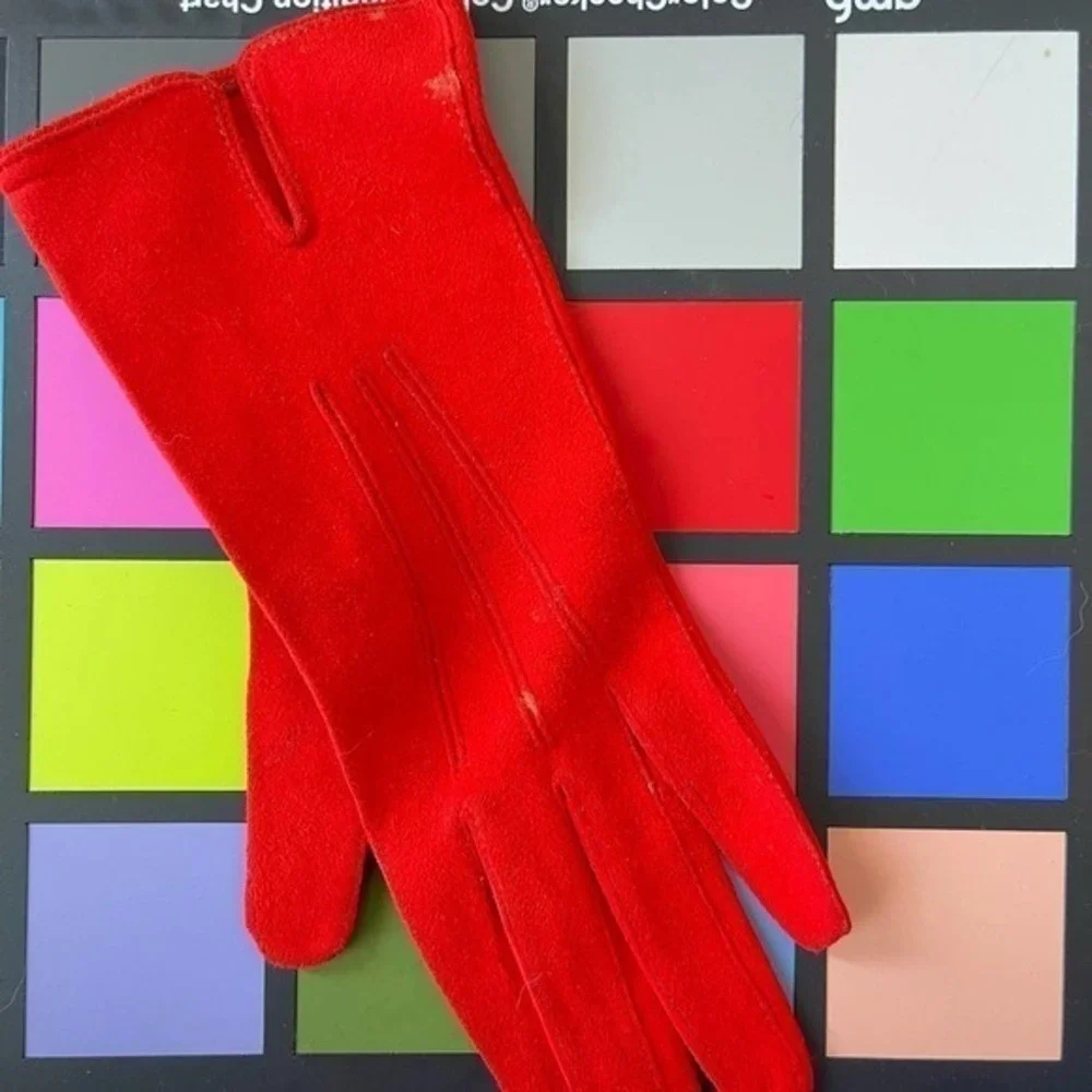 Vintage Sexy Fire Red Suede 1960’s Wrist Length Driving Gloves Warm Winter Wear